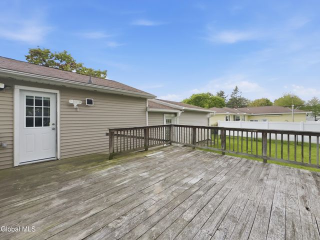 4 Earl Lynn Court, Cohoes, NY 12047