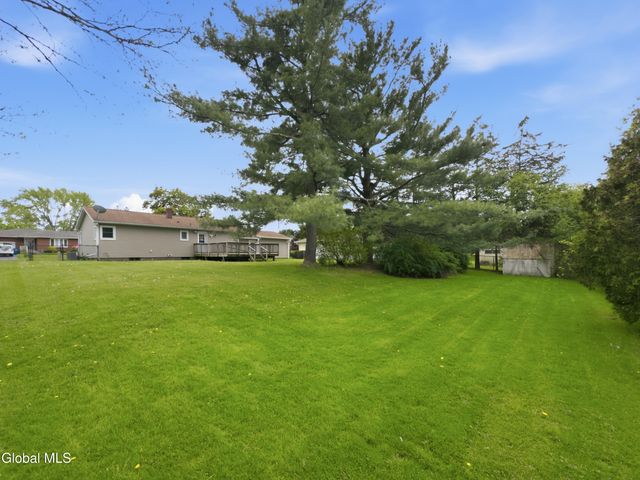 4 Earl Lynn Court, Cohoes, NY 12047