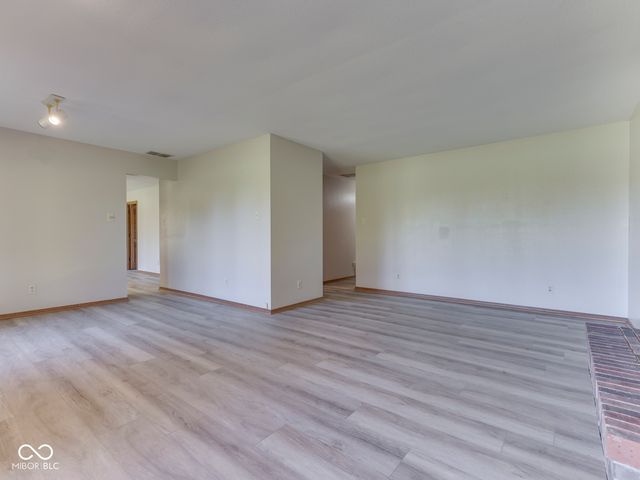 952 Santa Ana Drive, Greenwood, IN 46143