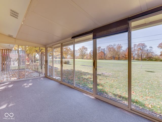 952 Santa Ana Drive, Greenwood, IN 46143