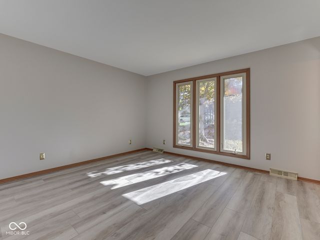 952 Santa Ana Drive, Greenwood, IN 46143