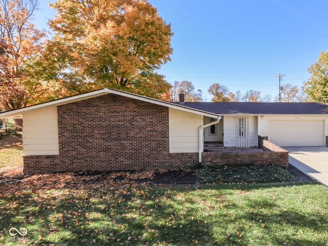 952 Santa Ana Drive, Greenwood, IN 46143