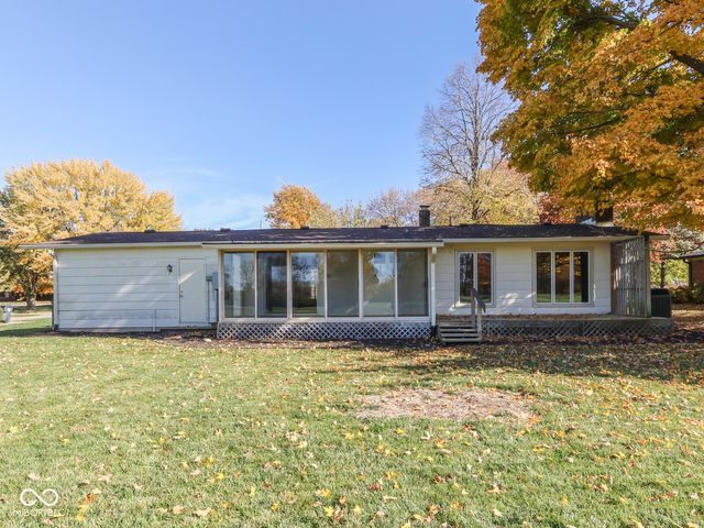 952 Santa Ana Drive, Greenwood, IN 46143