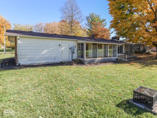 952 Santa Ana Drive, Greenwood, IN 46143