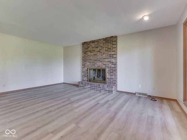 952 Santa Ana Drive, Greenwood, IN 46143