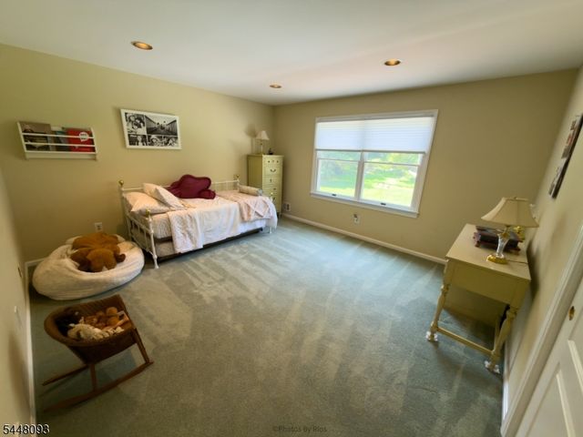 21 Round Top Rd, Warren Twp., NJ 07059