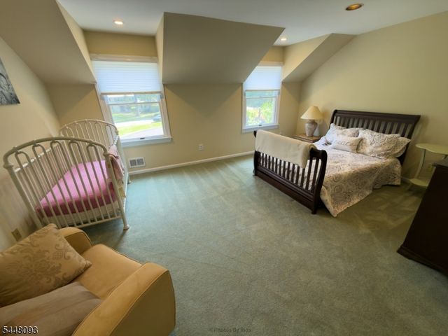 21 Round Top Rd, Warren Twp., NJ 07059