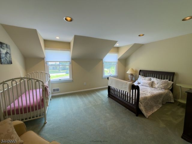 21 Round Top Rd, Warren Twp., NJ 07059