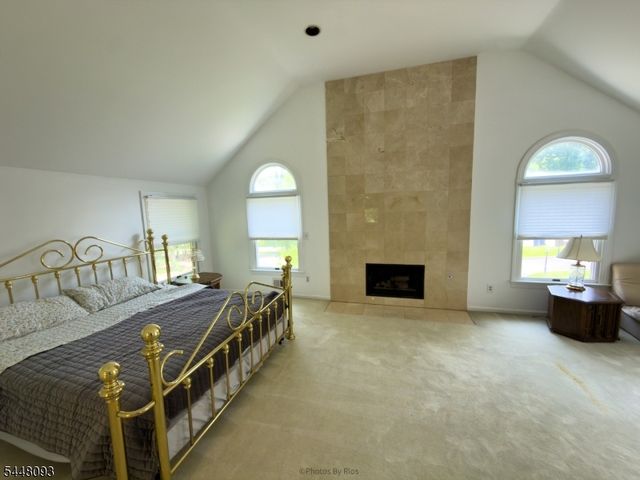 21 Round Top Rd, Warren Twp., NJ 07059