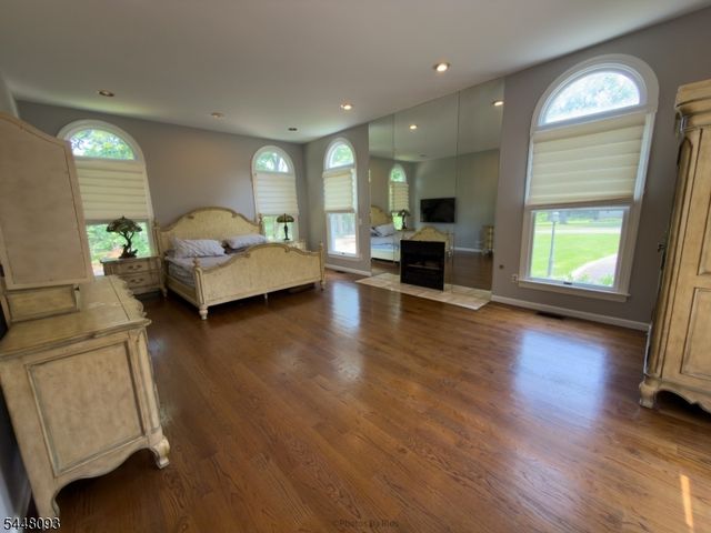 21 Round Top Rd, Warren Twp., NJ 07059