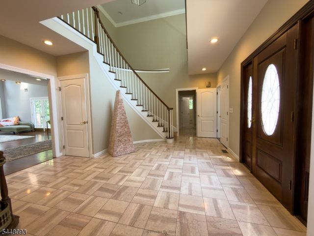 21 Round Top Rd, Warren Twp., NJ 07059