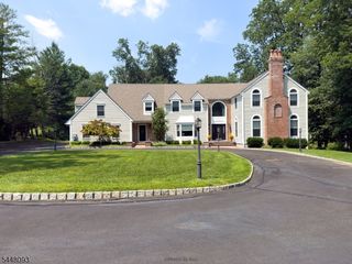 21 Round Top Rd, Warren Twp., NJ 07059