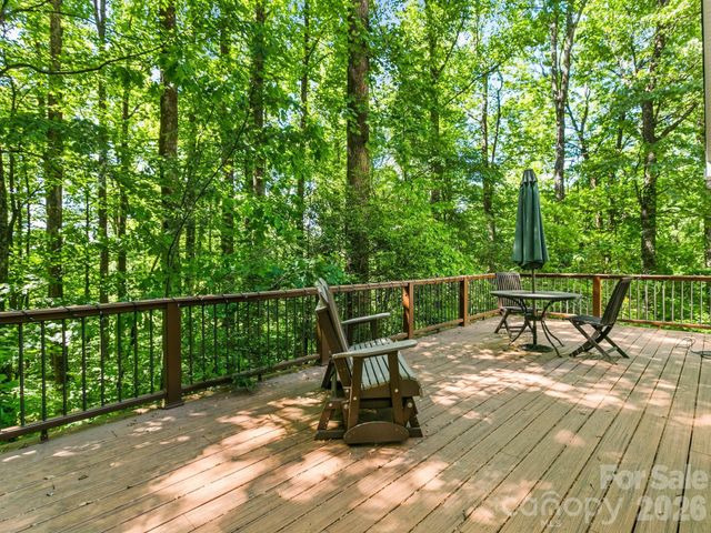 160 Little Mine Mountain Drive, Saluda, NC 28773