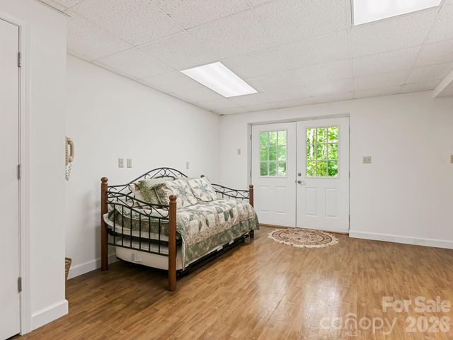 160 Little Mine Mountain Drive, Saluda, NC 28773