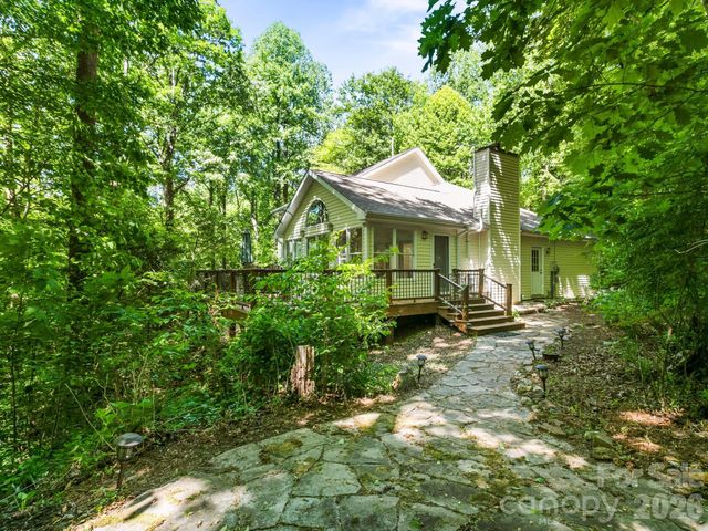 160 Little Mine Mountain Drive, Saluda, NC 28773