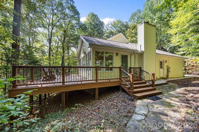 160 Little Mine Mountain Drive, Saluda, NC 28773