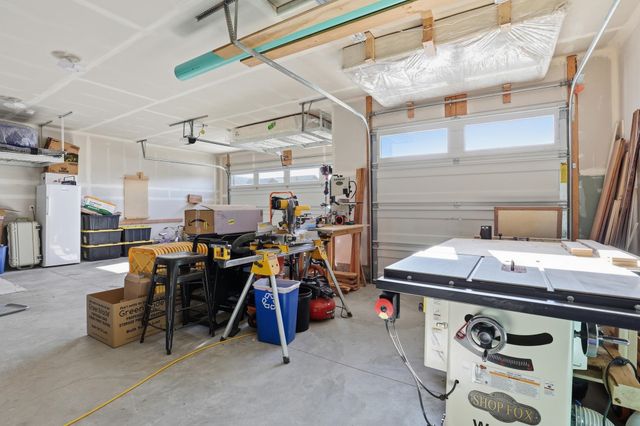 15 E E 12th St, Deer Park, WA 99006