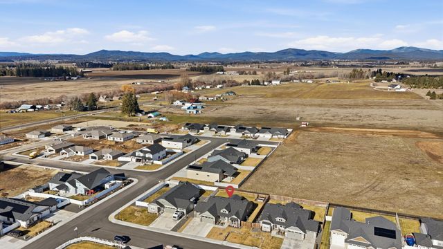 15 E E 12th St, Deer Park, WA 99006