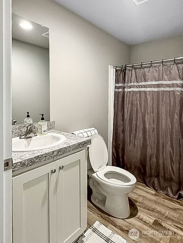 6240 Azure Way, Maple Falls, WA 98266
