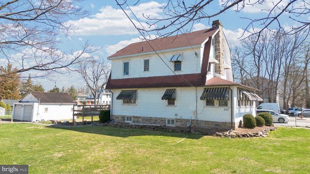 205 PRIMOS AVE, Folcroft, PA 19032