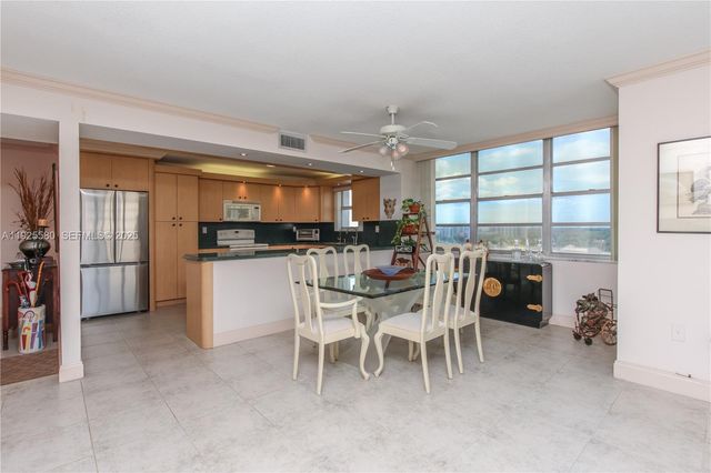 2780 NE 183rd St 901, Aventura, FL 33160