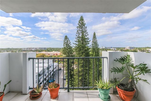 2780 NE 183rd St 901, Aventura, FL 33160