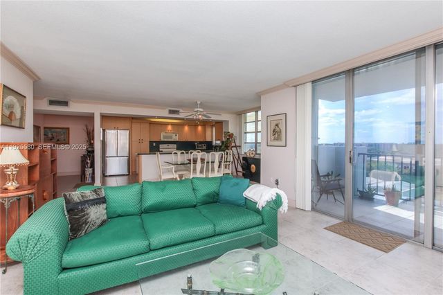 2780 NE 183rd St 901, Aventura, FL 33160