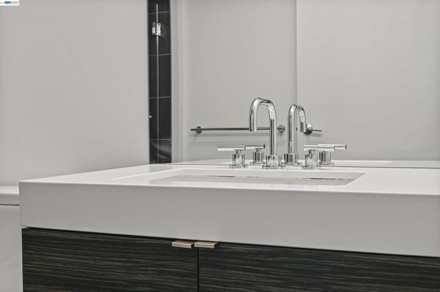 1688 Pine St W506, San Francisco, CA 94109