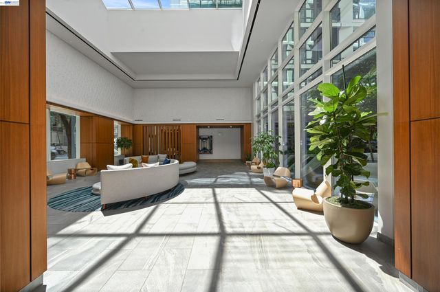 1688 Pine St W506, San Francisco, CA 94109