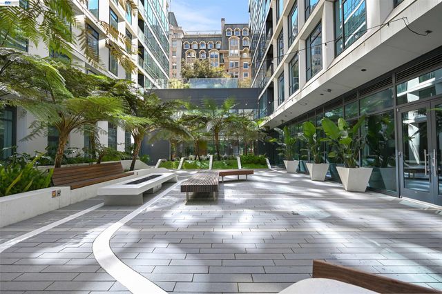 1688 Pine St W506, San Francisco, CA 94109