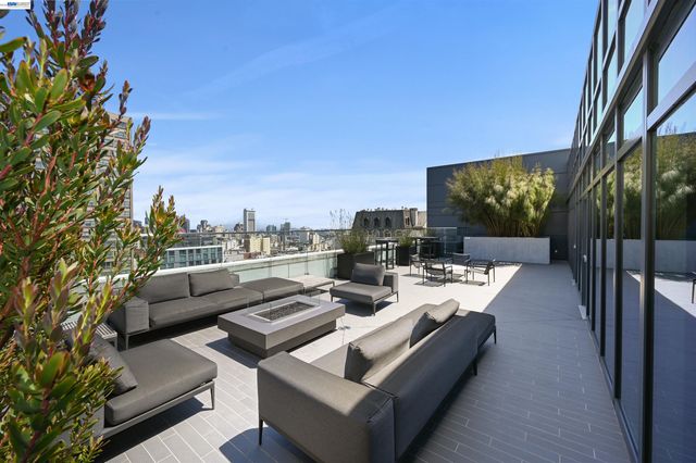 1688 Pine St W506, San Francisco, CA 94109