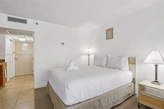 19201 Collins Avenue 223, Sunny Isles Beach, FL 33160