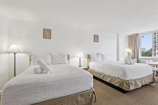 19201 Collins Avenue 223, Sunny Isles Beach, FL 33160