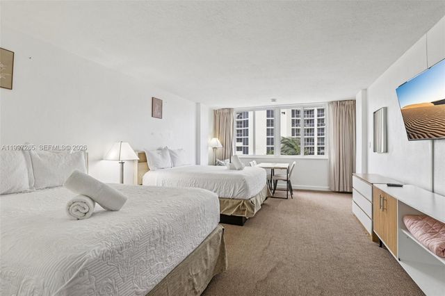 19201 Collins Avenue 223, Sunny Isles Beach, FL 33160