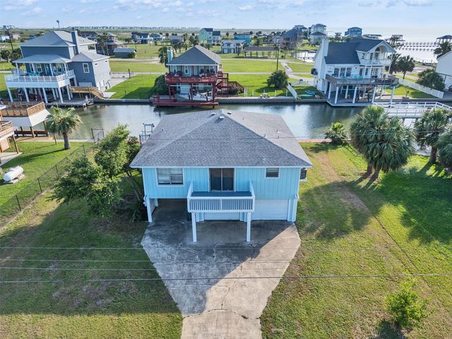 3813 Tradewinds Drive, Galveston, TX 77554