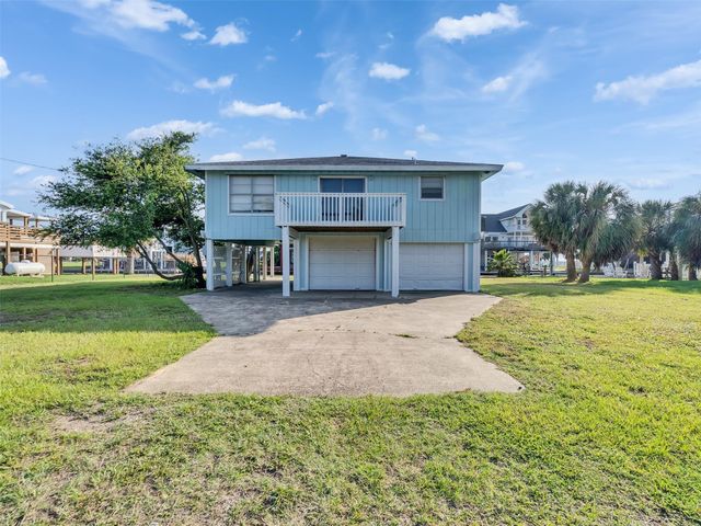 3813 Tradewinds Drive, Galveston, TX 77554