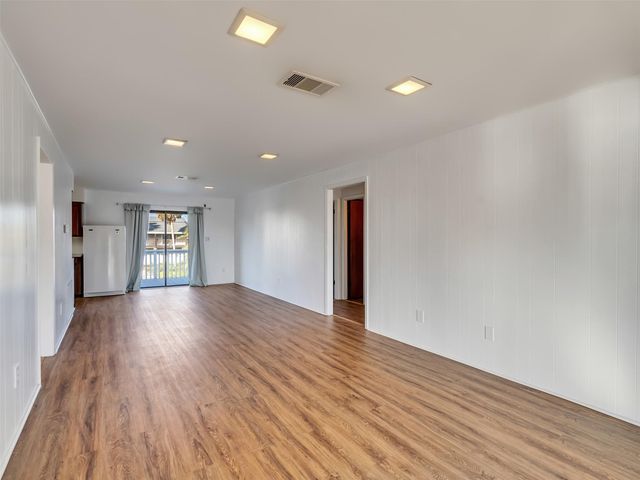 3813 Tradewinds Drive, Galveston, TX 77554