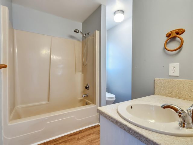 3813 Tradewinds Drive, Galveston, TX 77554