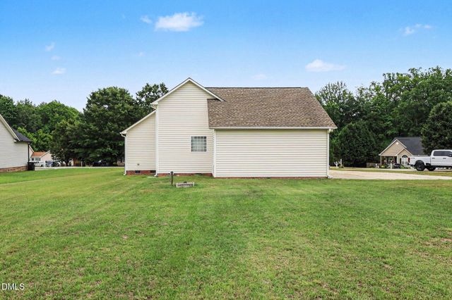 92 Balsawood Court, Willow Springs, NC 27592