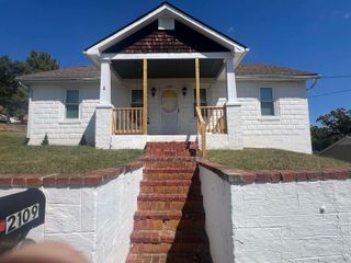 2109 ORANGE ST, Staunton, VA 24401