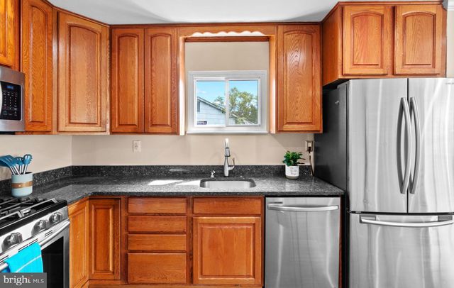 328 KING GEORGE DR, Glen Burnie, MD 21061