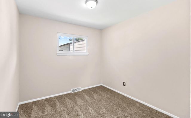 328 KING GEORGE DR, Glen Burnie, MD 21061