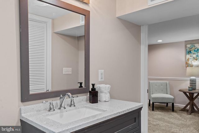 328 KING GEORGE DR, Glen Burnie, MD 21061