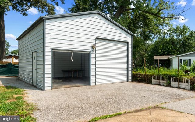 328 KING GEORGE DR, Glen Burnie, MD 21061