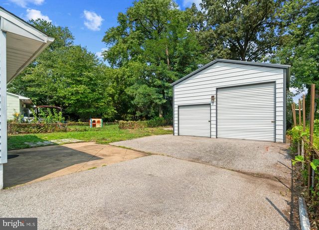 328 KING GEORGE DR, Glen Burnie, MD 21061