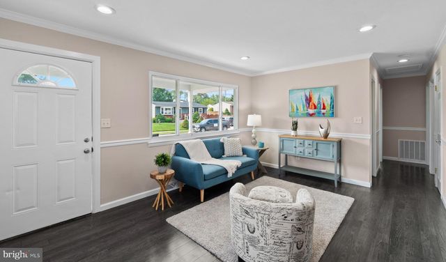 328 KING GEORGE DR, Glen Burnie, MD 21061