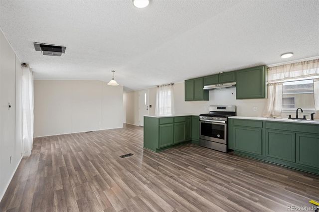 5354 E 97th Place, Denver, CO 80229