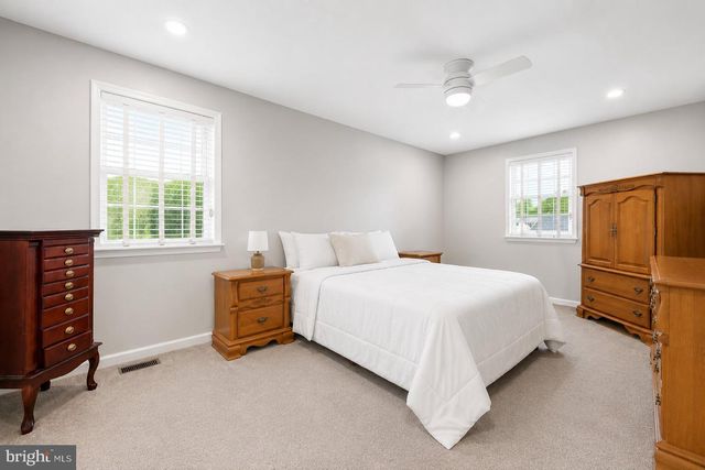 5 GOTTO LN, Waterford Works, NJ 08089