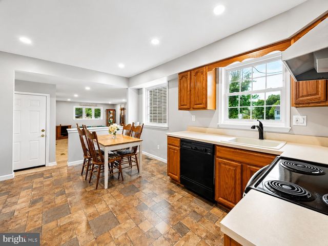 5 GOTTO LN, Waterford Works, NJ 08089