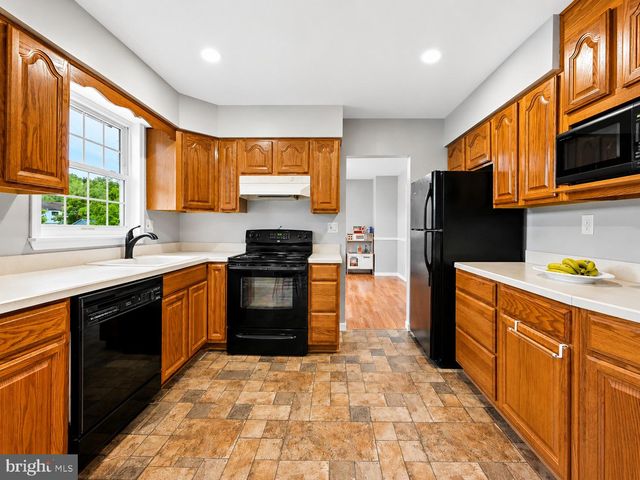 5 GOTTO LN, Waterford Works, NJ 08089